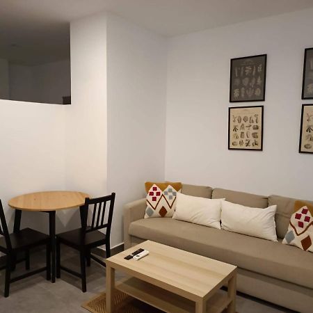 Apartamento COMPLEJO PINTA18 AT2 y AT3 Sevilla Exterior foto