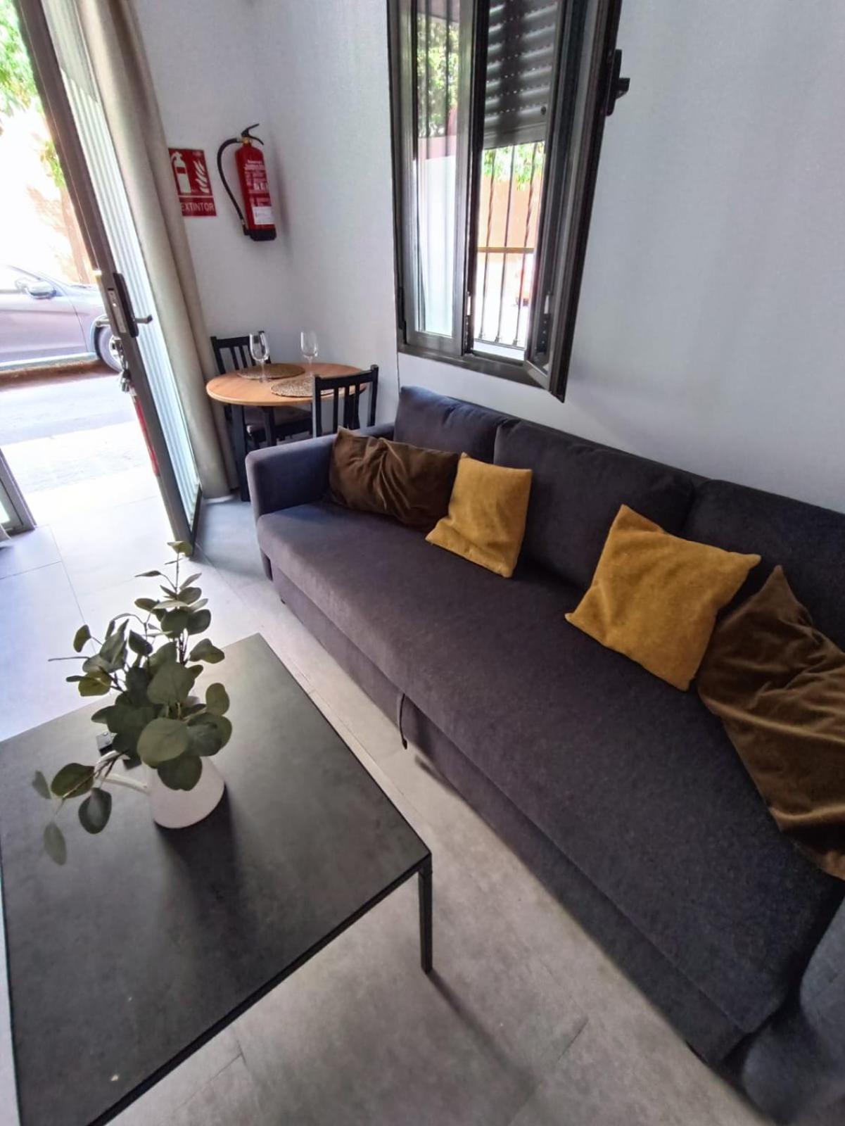 Apartamento COMPLEJO PINTA18 AT2 y AT3 Sevilla Exterior foto